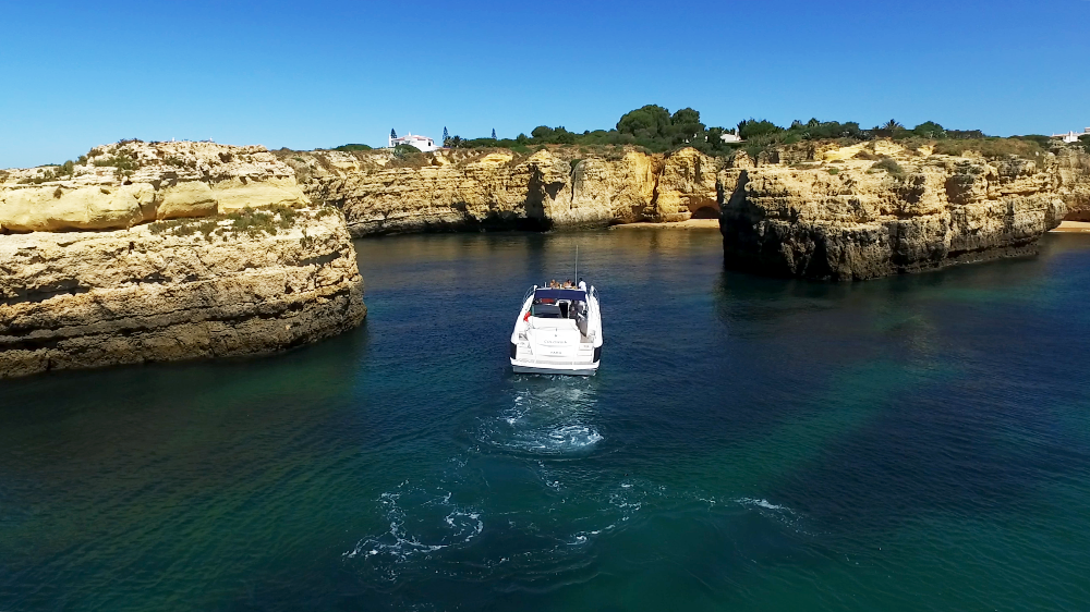 Algarve Luxury Cruise - Vilamoura Luxury Yacht