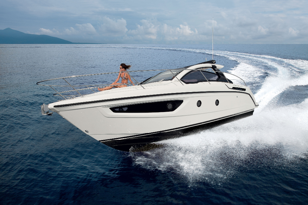 Azimut Yacht Charter - Vilamoura Luxury Yacht